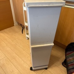 キャスター付きゴミ箱
