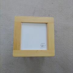 知育玩具 ルーピング 鏡に映るビーズを指でつまむ、視認するの画像