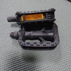 自転車のペダル　汎用品