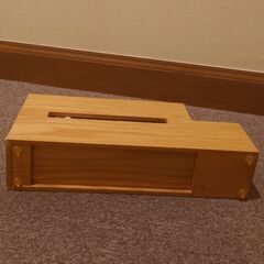 【定価5000円】ほぼ新品  小物入れ付き ティッシュケースの画像