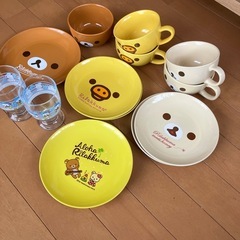 リラックマ食器とドナルドコップ