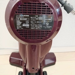 シャープほうき型電気掃除機　⭐︎説明書付きの画像