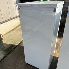【134L】【完品！】アクア　ノンフロン冷凍庫　AQF-GS13J