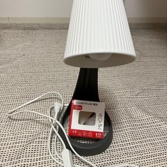 イケア テーブル ランプ
