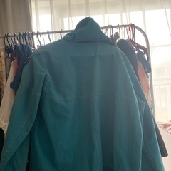 ブルー　上着　ジャケットの画像