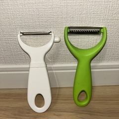#皮むき器 2個セット　#ピーラー 2点セット 白と緑
