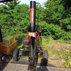 おかげ様で決まりました、ありがとうございました。エンジン式薪割り機　27トン訳アリ品の画像