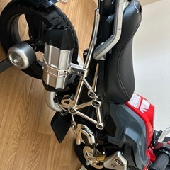 18000から10000に値下げ！公園でのお遊びに✨️幼児用充電式バイクの画像
