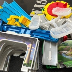 ディズニー ミッキーマウスとロードレーサーズ トミカ アクションコース 走って飛んで!組みかえタウンサーキットの画像