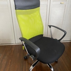 メッシュハイバックチェア　
中古の画像