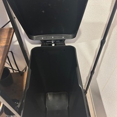 ゴミ箱の画像