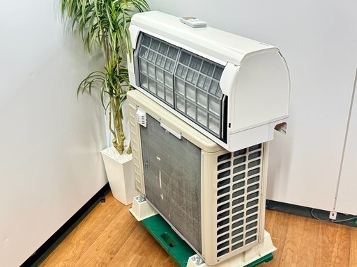 A1239🌟激安‼️日立ルームエアコン2017年製RAS-W22F(W)6畳用フィルター