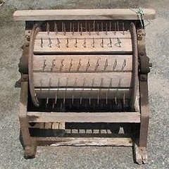 足踏み式脱穀機