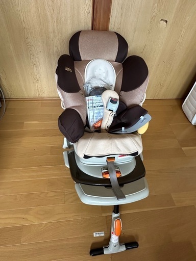 Aprica チャイルドシート