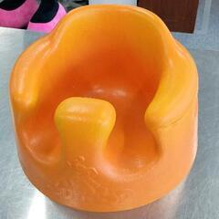 0607-244 Bumbo ベビーシート オレンジ