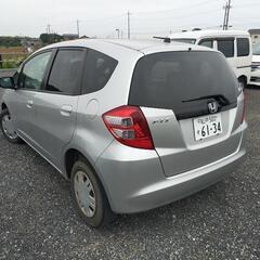 h21年、フィット！コミコミ価格！走行3万キロ！車検R8年9月！の画像