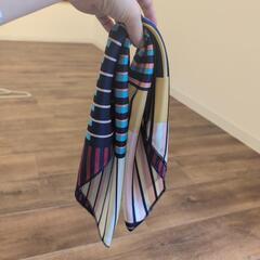 美品　スカーフの画像