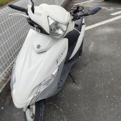 スズキ アドレス 125 バイク
白
ホワイト
型式DT11A
...