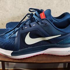 NIKE VOMERO16 ランニングシューズ 29.5cmの画像
