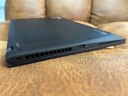 【極美品・高性能】Lenovo ThinkPad T14s Gen4