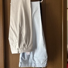 ユニクロサマーパンツM  他 箱1箱服詰め込