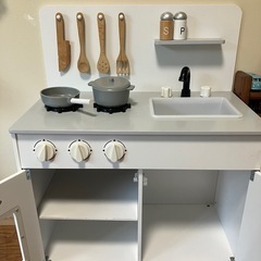 【お引き渡し待ち】おもちゃ　キッチンの画像