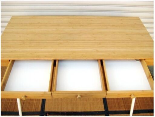 IKEA　LILLSEN リルオーセン　60278288　102x49㎝　イケア　机　デスクワーク 竹　おしゃれ　新生活　引出3杯　インテリア　PCデスク