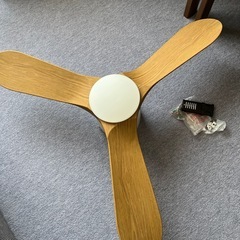 リモコン付きLEDライト型シーリングファン　未使用品
