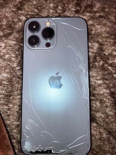 iPhone 13 pro max (背面割れあり)
