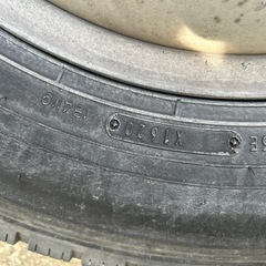 ブルーテックキャンター3tダンプに履いてました。の画像