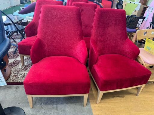 【愛品館八千代店】1人掛けソファ　RED