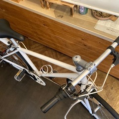 自転車のタイヤ4本チューブ色々 前後タイヤ・チューブ新品！】6段変速 700×28cクロスバイク ホワイト