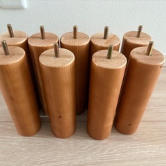木材　ベッドフレームの脚部分
