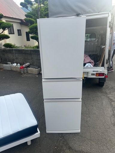 美品【 MITSUBISHI 】23年三菱電機 272L 冷凍冷蔵庫MR-CX27J