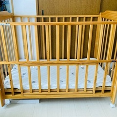 カトージ　ベビーベッド　ハイタイプ　マットレス付き