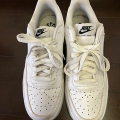 NIKEスニーカー27㌢の画像