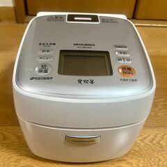 美品 三菱 3.5合炊き 備長炭火釜 NJ-SE065-W IHジャー炊飯器の画像
