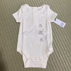 ⭐️新品未使用⭐️baby  gap 襟付きロンパース 