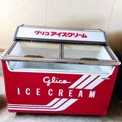アイスクリーム冷凍ショーケース レトロの画像