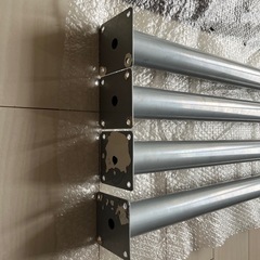 テーブルの脚4本セットの画像