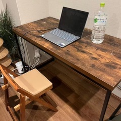 パソコンデスク、テーブル