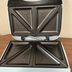 シナモンロール ホットサンドメーカーの画像