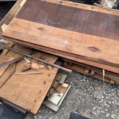 廃材　木クズの画像