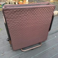 折りたたみベッド キャスター付き 引き取り限定（都城市）