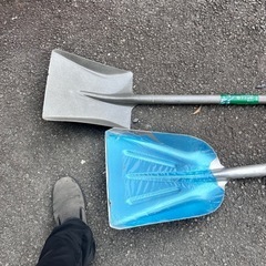 スコップ　2本の画像