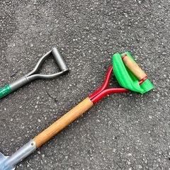 スコップ　2本の画像