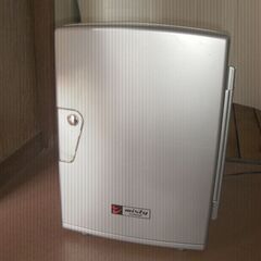 希望者多いので停止中・・ミニ温冷蔵庫　難あり　NRで