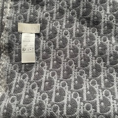 DIOR マフラーの画像