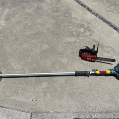 エンジン式チェーンソーと草刈機