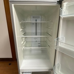 【お引き渡し先決定済み】【Panasonic 】冷蔵庫 168L 2011年製  週末引き取りに来て下さる方の画像